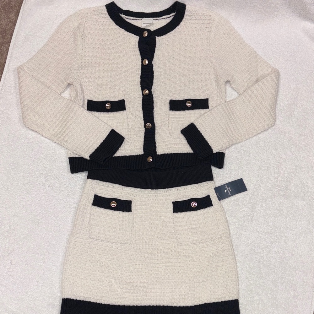 Abercrombie & Fitch Cream black knit cardigan skirt set girls 11/12